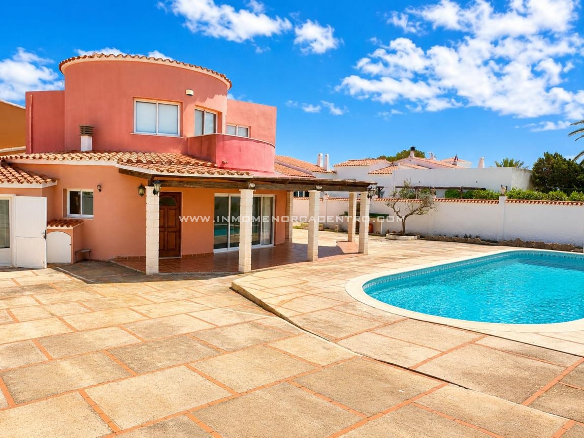 CALAN BLANES | Chalet con piscina